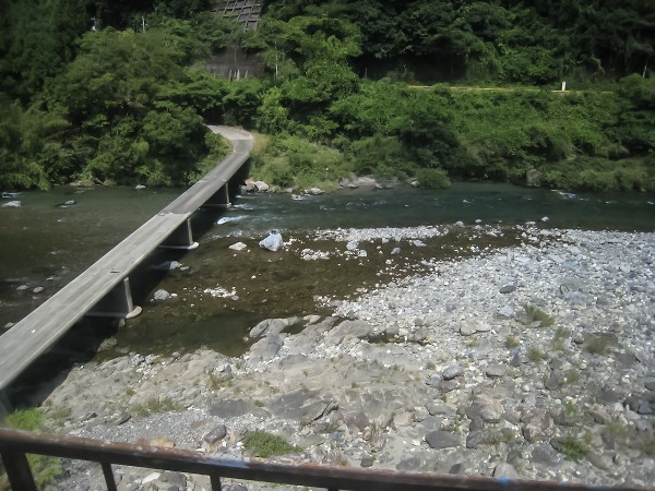 錦川清流線 車窓