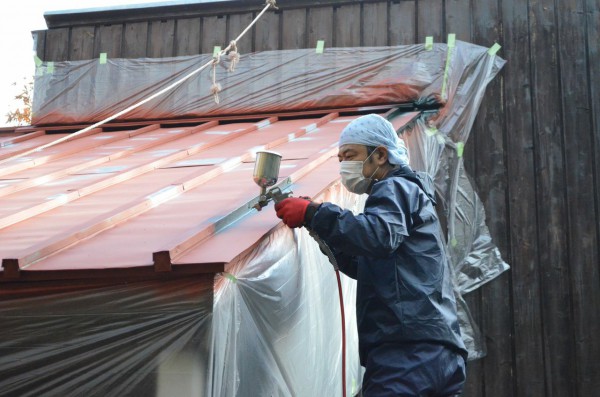 山小屋 屋根 錆落とし 錆止め 塗装 